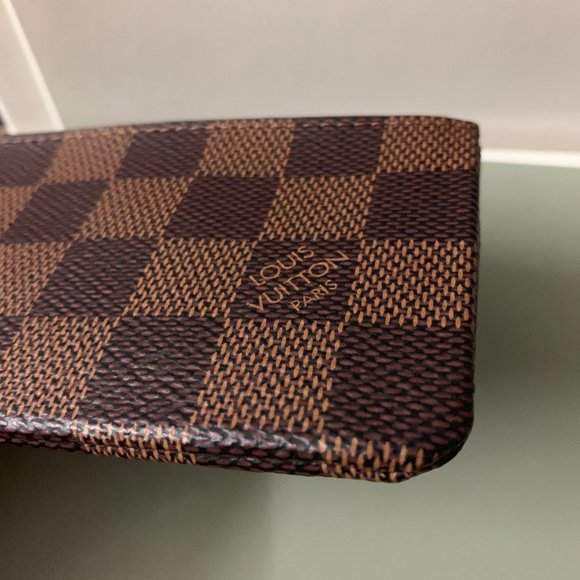 Louis Vuitton Key Pouch - Picture 2 of 7